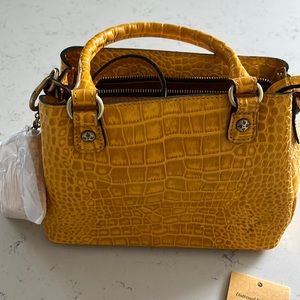 Patricia Nash yellow croc crossbody with coin purse never used
